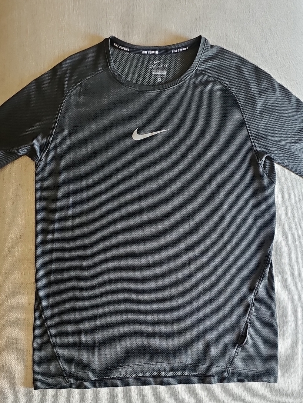 Nike Running Men’s Gray Short Sleeve Dri-FIT Performance Shirt